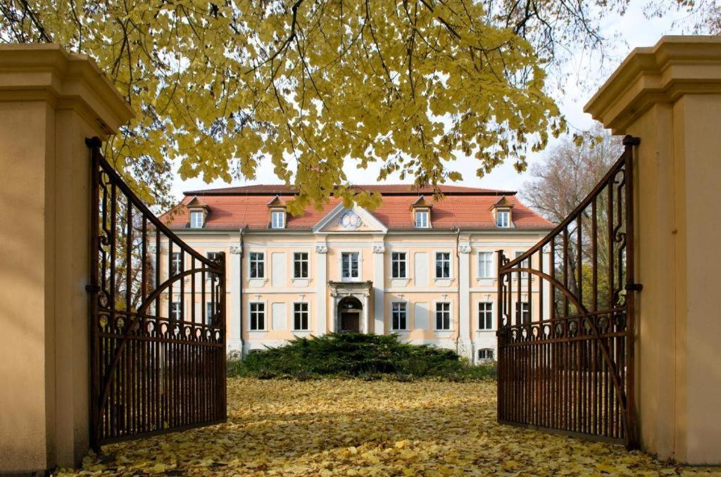 Schloss * Stulpe